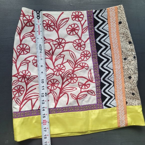 Leif Notes Beaded Embroidered Patchwork Skirt - Brimming Borders - Size 4 - Picture 11 of 11